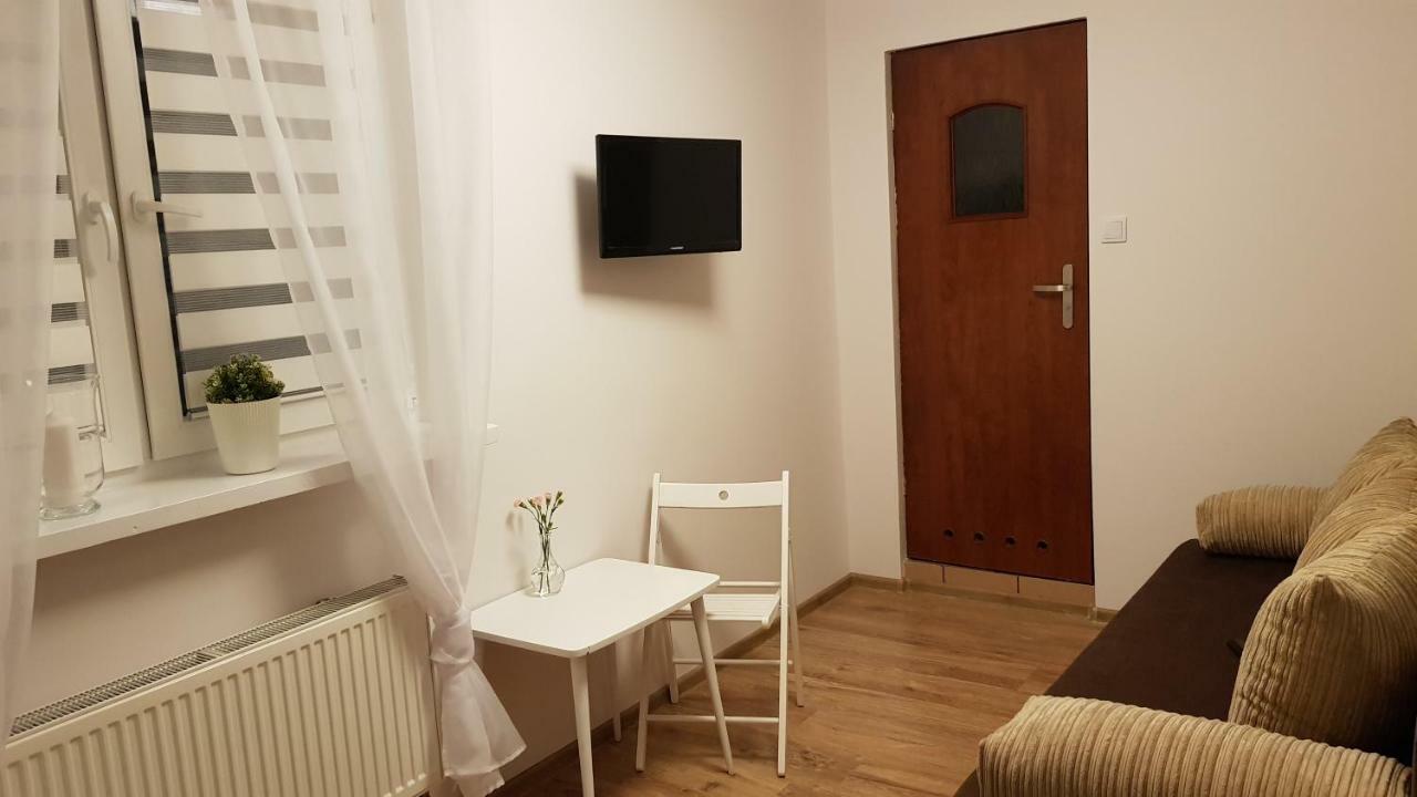 Pokoje Goscinne Venezia Czaplinek Exterior foto