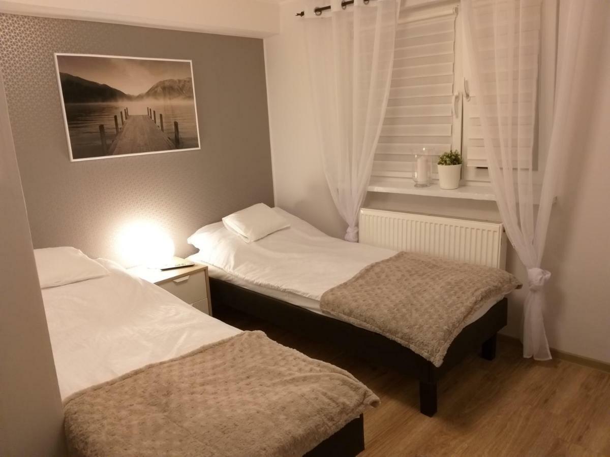 Pokoje Goscinne Venezia Czaplinek Exterior foto