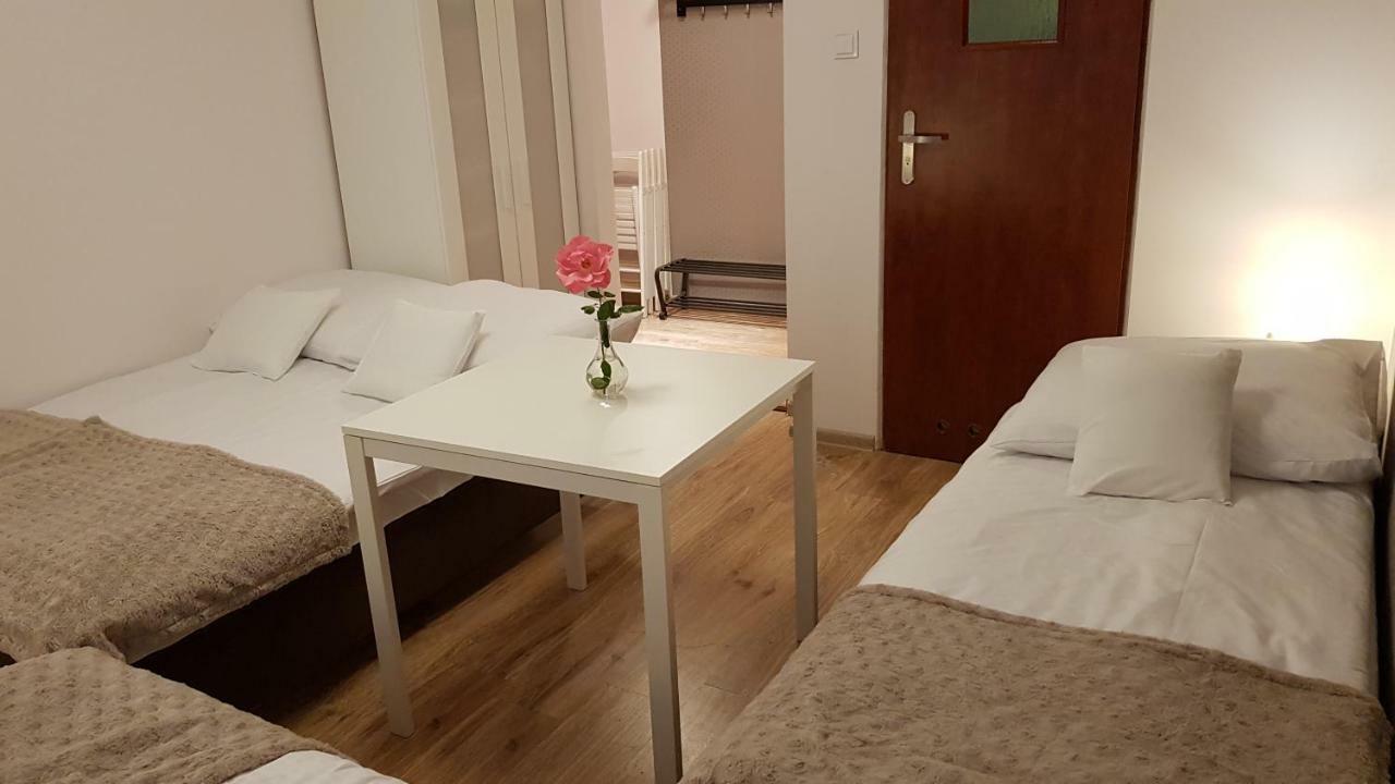 Pokoje Goscinne Venezia Czaplinek Exterior foto
