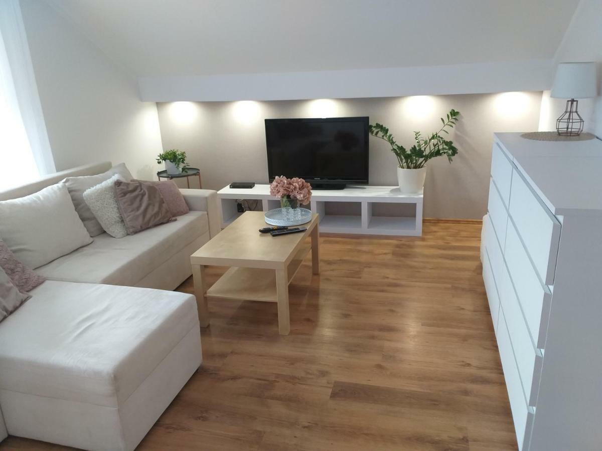 Pokoje Goscinne Venezia Czaplinek Exterior foto
